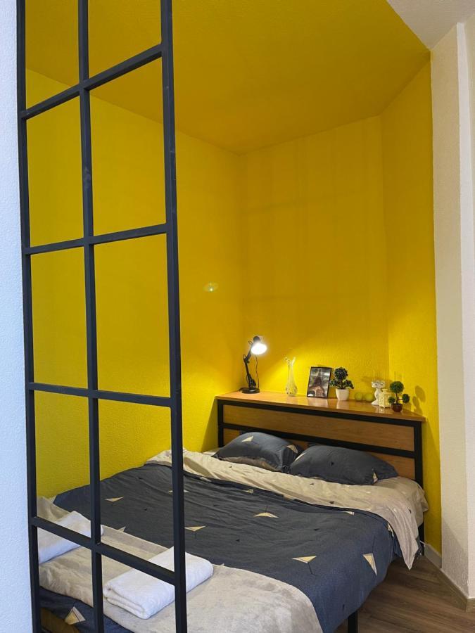 Ora-Prn, Studio Apartment In The City Centre Pristina Exterior foto